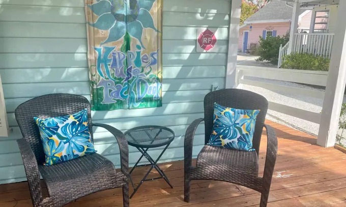 Dunedin House | Charming Bungalow Downtown