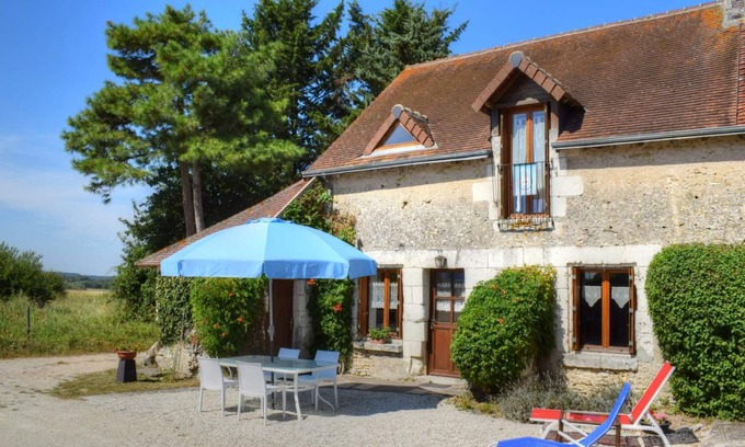 Chemille-sur-Indrois Cottage | Charming Cottage in Touraine: Fireplace, Garden, Near Zoo & Castles, Pet-Friendly