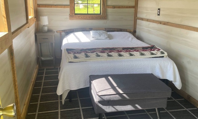 Bakersville Apartment | Charming cabin #2 in charming Bakersville