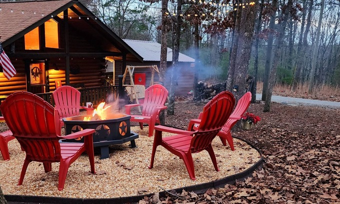 Ranger Cabin | Charming Cabin with Game Room & Firepit