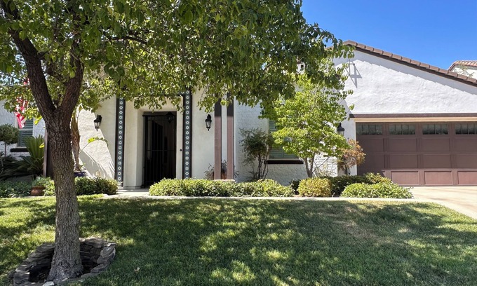 Rocklin Apartment | Charming Casita in a Tranquil Gated Community in Rocklin