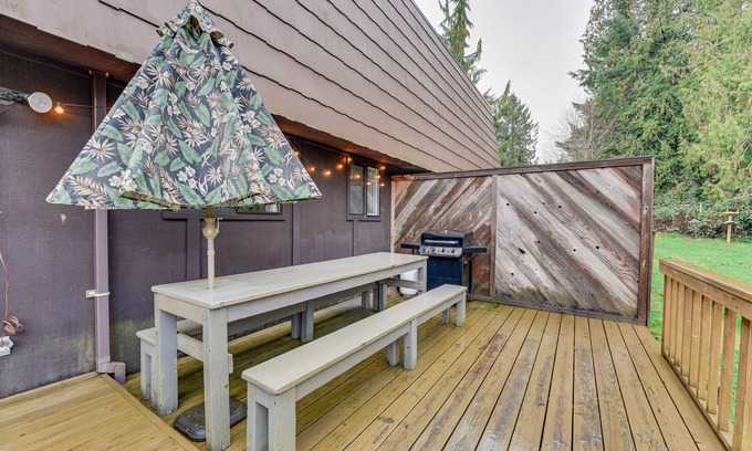 Adna House | Charming Chehalis Retreat w/Outdoor Grill + Deck!