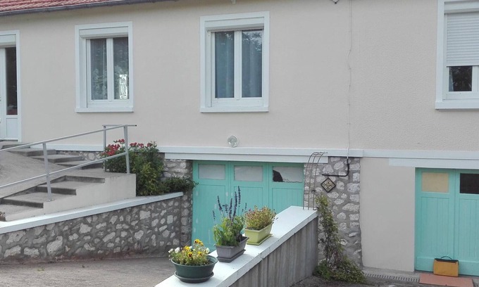 Muides-sur-Loire Cottage | Charming Cottage with Private Yard, Near Loire Castles and Cycling Routes