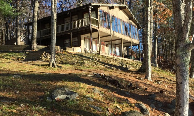Harrison Cottage | Charming Cottage By The Shore Of Beautiful Long Lake, Harrison, Maine