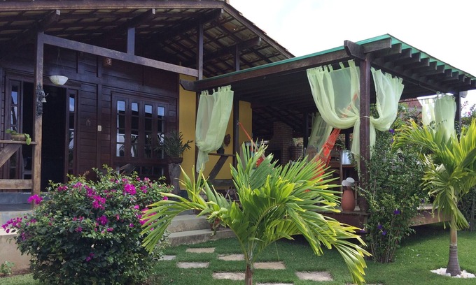 Bananeiras Cottage | Charming cottage in banana trees in Cond. Serra Waters