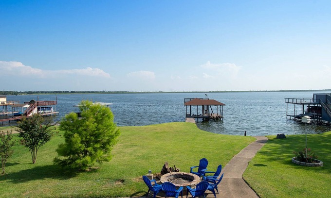 Star Harbor House | Charming Cottage in Desirable Star Harbor