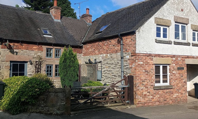 Hognaston Cottage | Charming cottage in rural village, ideal for Carsington Water and Peak District
