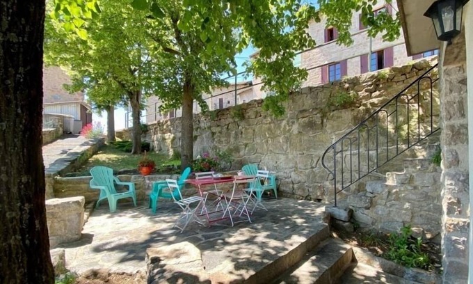 Blavozy Cottage | Charming Cottage Near Puy-en-Velay with Private Terrace and Modern Amenities