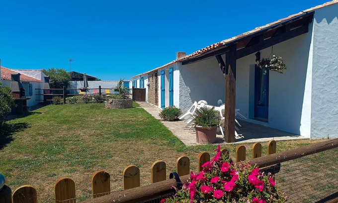 Bouin Cottage | Charming Cottage on 15-Hectare Equestrian Estate with Private Garden & Modern Amenities