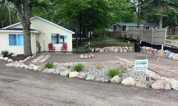 Kalkaska Cottage | Charming Cottage Retreat - Your Home Away from Home!