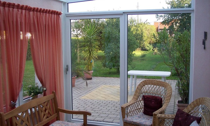Friedrichsthal House | Charming cottage with conservatory in Bayreuth on the eastern outskirts