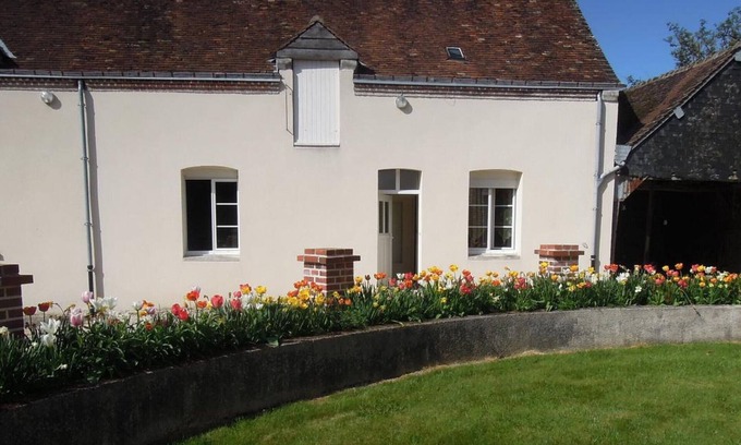Danze Cottage | Charming Cottage with Heated Pool, Tennis, and Nearby Attractions in Danzé