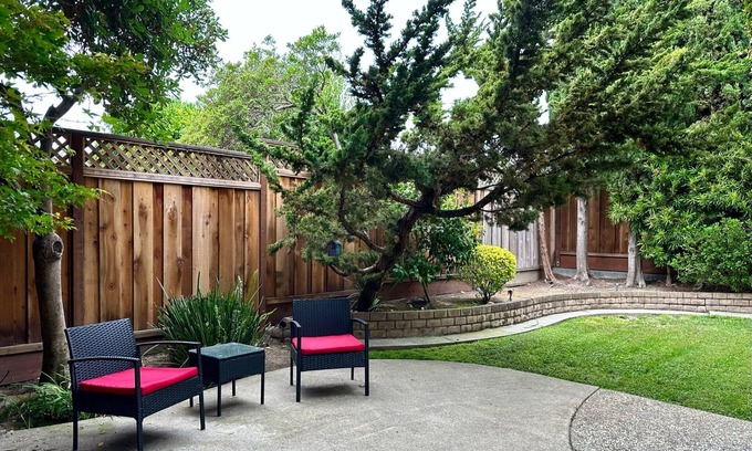 Castro Valley Apartment | Charming Cozy 2B（1K1Q）1b W/Pool/Private Backyard WFH