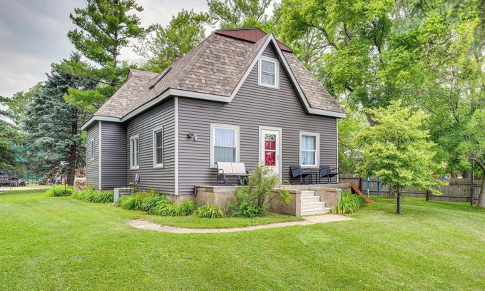 Eagle Grove House | Charming Eagle Grove Farmhouse w/Patio!