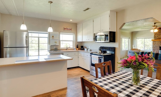 Gem County House | Charming Emmett Home w/Patio - 14 Mi to Reservoir