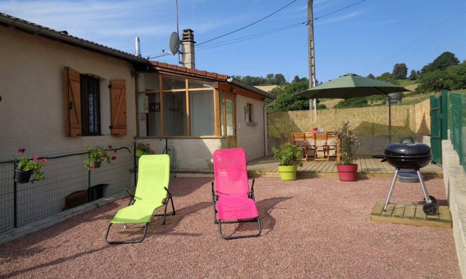 Saint-Marcel-dʼUrfe Cottage | Charming Farmhouse Retreat with Terrace, BBQ, and Farm Tours