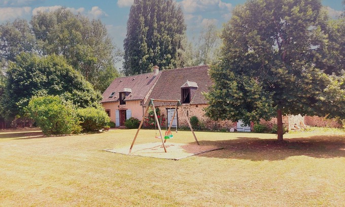 Chateaudun Cottage | Charming Farmhouse Retreat: Fireplace, Large Courtyard, Pet-Friendly, Near Paris