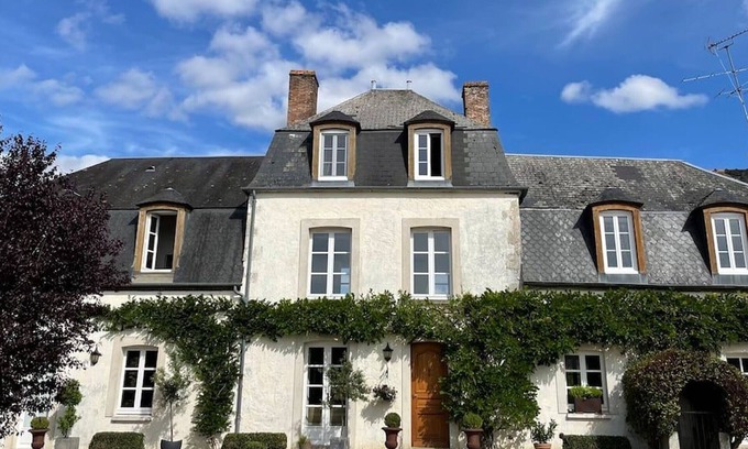 Paucourt Bed & Breakfast | Charming Forest Retreat: Elegant Double Rooms & Family Suite, Near Paris & Fontainebleau
