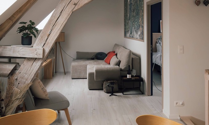 Emines Apartment | Charming gîte in an old farmhouse, near Namur (Belgium)