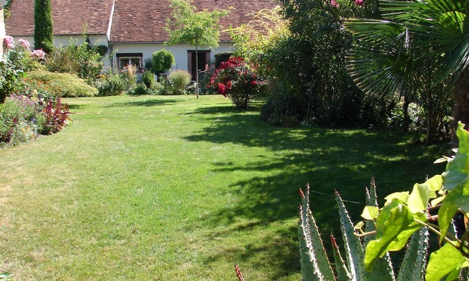 Cour-Cheverny Cottage | CHARMING GITE AT THE HEART OF THE LOIRE CASTLES (and close to the BEAUVAL ZOO)
