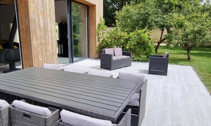 Paray-Douaville House | Charming gîte with swimming pool for a friendly, relaxing stay!
