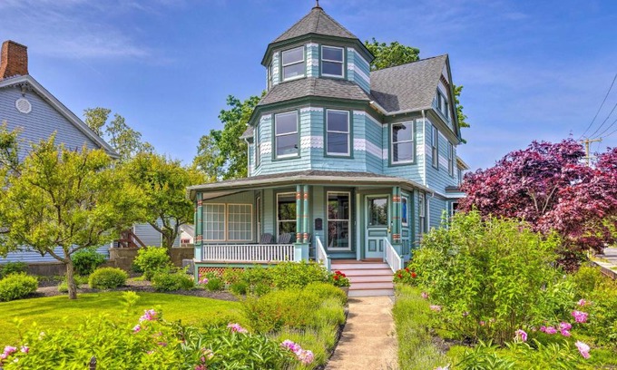 Greenport Apartment | Charming Greenport Gem 1, 1 Mile to Ferry!