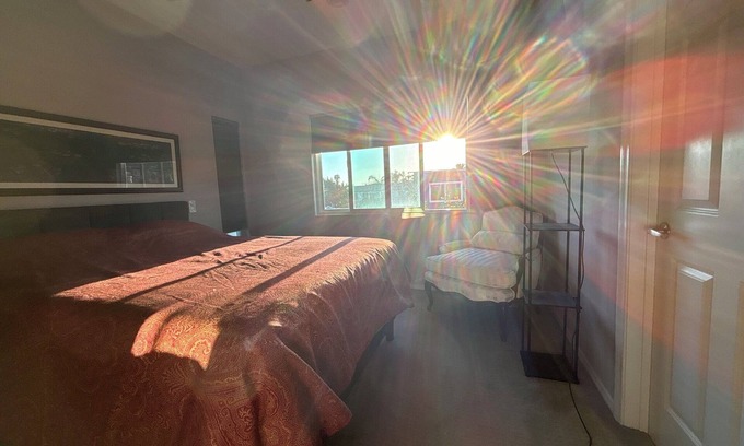 Golden Hill House | Charming Hilltop 2-bedroom townhome with WiFi, Parking in fabulous San Diego