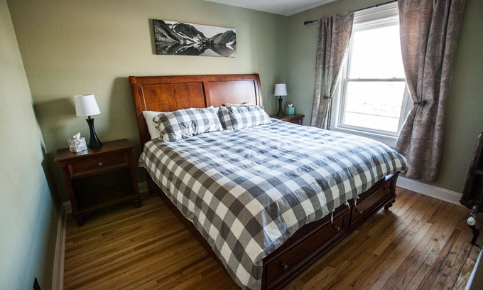 Riverfront Condo | Charming & Historic Babs Condo- On Hip Strip & Walking Distance to Downtown!