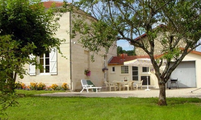 Valcourt Cottage | Charming Historic Cottage: Canal Proximity, Private Fishing, Cycling, Near Lac du Der