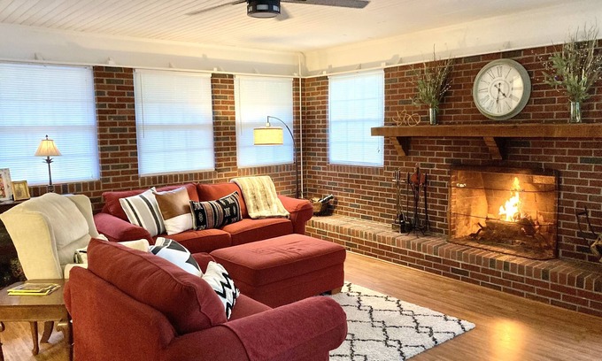 Boiling Springs House | Charming Home in Upscale Suburban Area