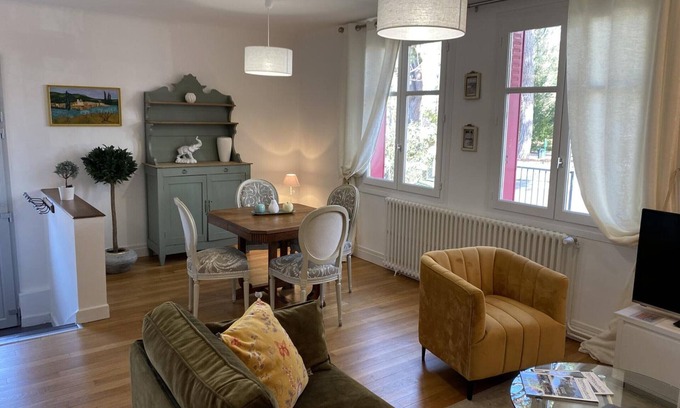 Yzeure Cottage | Charming Home with Garden Near Moulins Attractions, Sleeps 3-4, Free WiFi, Linens, and Utilities Included