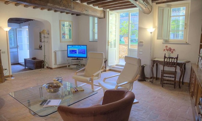 Querceta House | Charming House - FORTE DEI MARMI - 3 bedrooms 6 sleeps