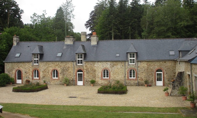Coatroual House | Charming house, just renovated, 10 km from the sea; quiet and comfortable