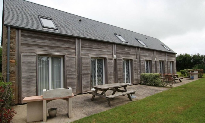 Biville Cottage | "Charming House near Beach: 3BR, Terrace, BBQ, Pet-Friendly, Parking, WiFi"