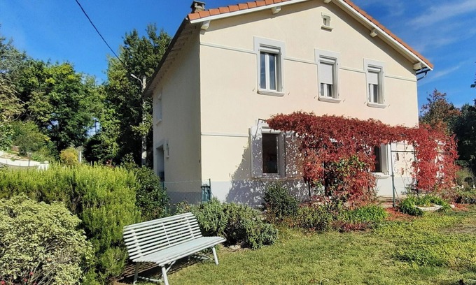 Quillan House | Charming house with garden, close to town (500m)