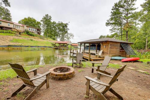 Milledgeville House | Charming Lake Sinclair Cabin Fire Pit, Dock