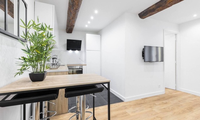 Nice Apartment | Charming little 2-room apartment in the old town