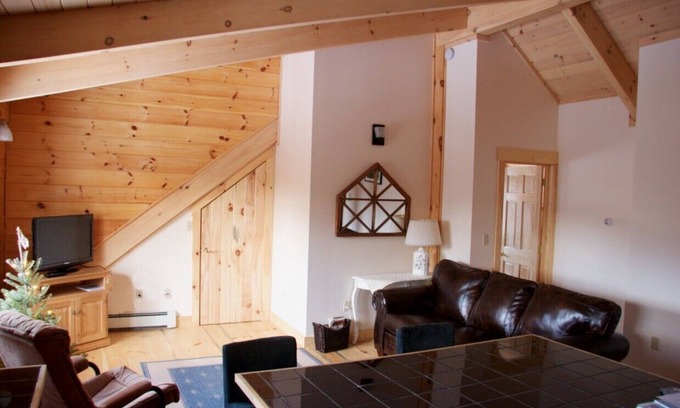 Woodstock Apartment | Charming Log Cabin Apartment in Woodstock Village