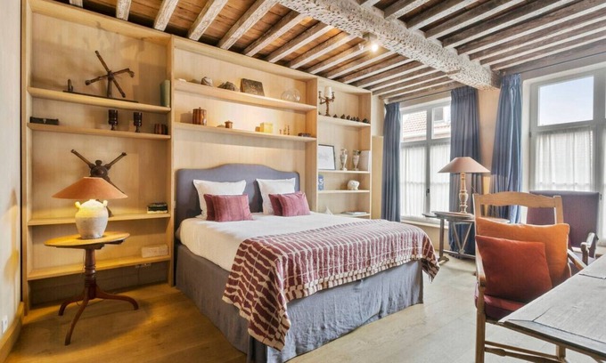 Historical Center Bruges Condo | Charming & luxe apartment in medieval Bruges