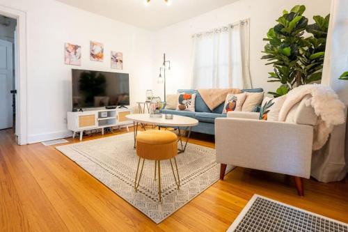 Terre Haute Apartment | Charming Modern Farmhouse Retreat