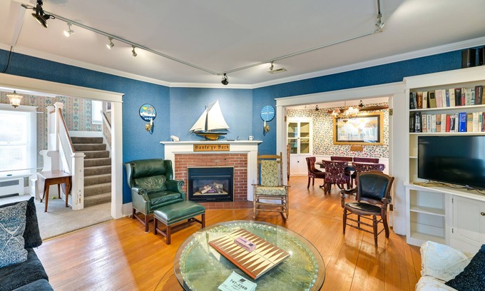 Caledonia House | Charming Pet-Friendly Vacation Rental w/Backyard!
