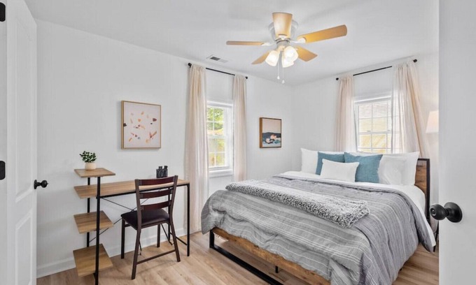 Hopewell House | Charming, Private Abode: Serenity in Hopewell, VA!