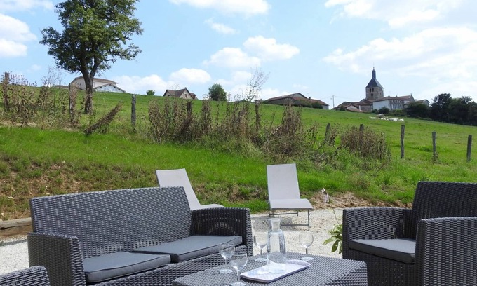 Dommartin-le-Franc Cottage | Charming Renovated Farmhouse with 2 Bedrooms, Terrace, and Electric Bikes, Near Lac du Der