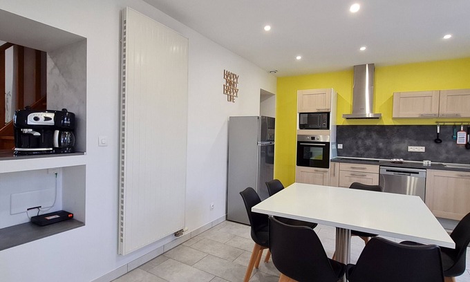 Forges-sur-Meuse Cottage | Charming Renovated Home near Verdun with Modern Amenities, Terrace, and Garden