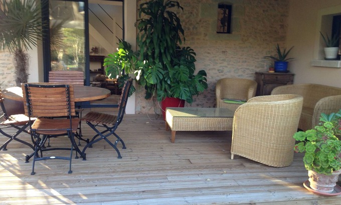 Luce-sous-Ballon Cottage | Charming Renovated Cottage with Pool and Art near Le Mans