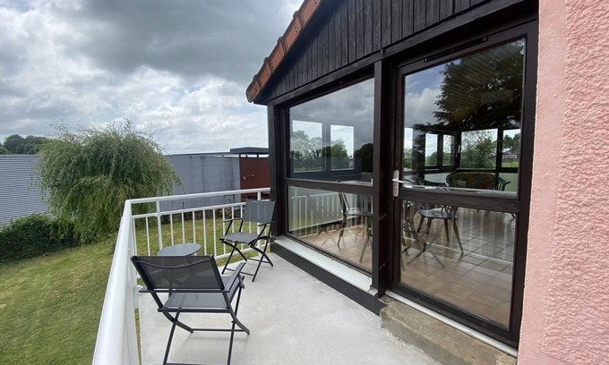 Le Vigean Cottage | Charming Renovated 1950s House Near Volcanic Park with Modern Amenities and Garden
