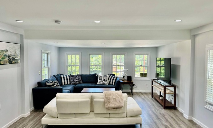 Winchester House | Charming renovated 3-bedroom house in serene Winsted