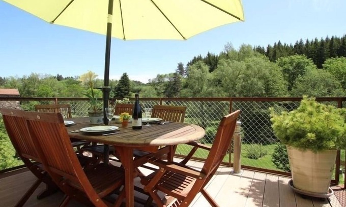 Ceaux-d'Allegre Cottage | Charming Restored Barn with Modern Comfort, Garden & WiFi in Tranquil Setting