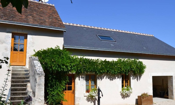 Valencisse Cottage | Charming Restored Farmhouse: Spacious, Family-Friendly, Near Loire Castles, All-Inclusive Amenities