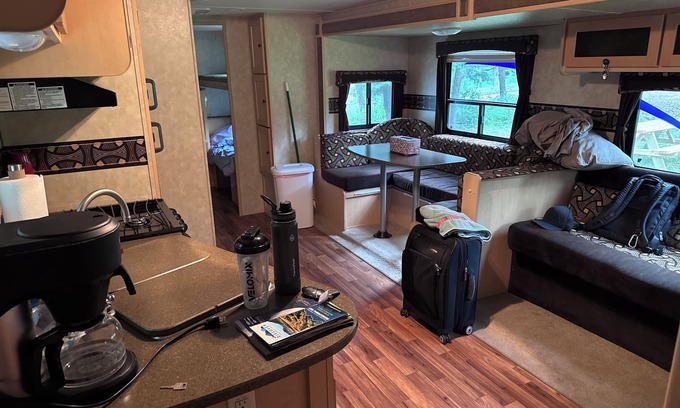Woods Bay House | Charming RV with 2 bedrooms and WiFi, AC in peaceful Bigfork